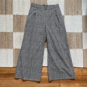 Cropped wide-leg Eileen Fisher pant with all-over B/W print